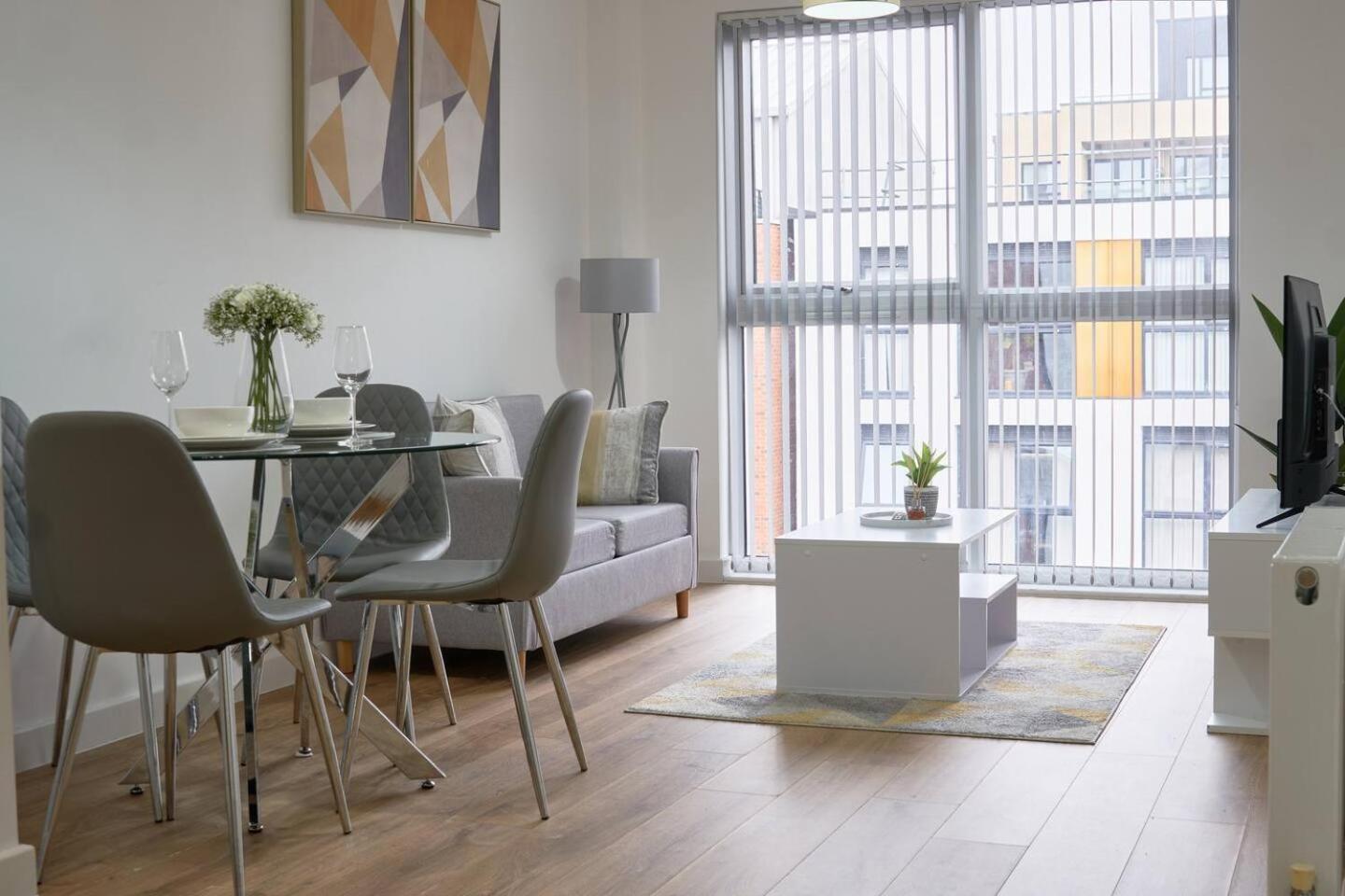 Modern Central Apartment - City Centre - Fast Wifi - Near Utilitia Arena & Icc Birmingham Exteriör bild